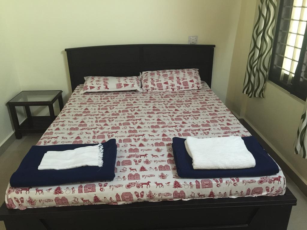 Palm Grove Service Villa Kochi Екстериор снимка